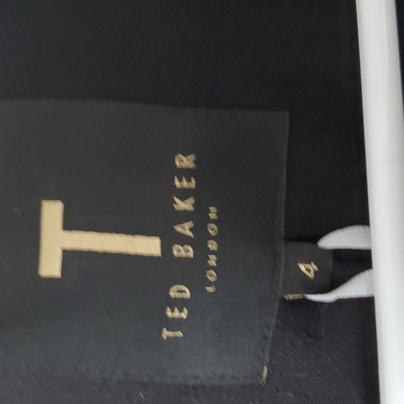 NWT Ted Baker London Ruffle Front Peplum Jacket - Picture 4 of 6